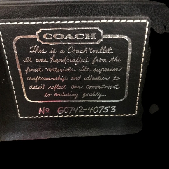 Authentic Coach wallet with Legacy Stripe. Never used - Picture 2 of 5